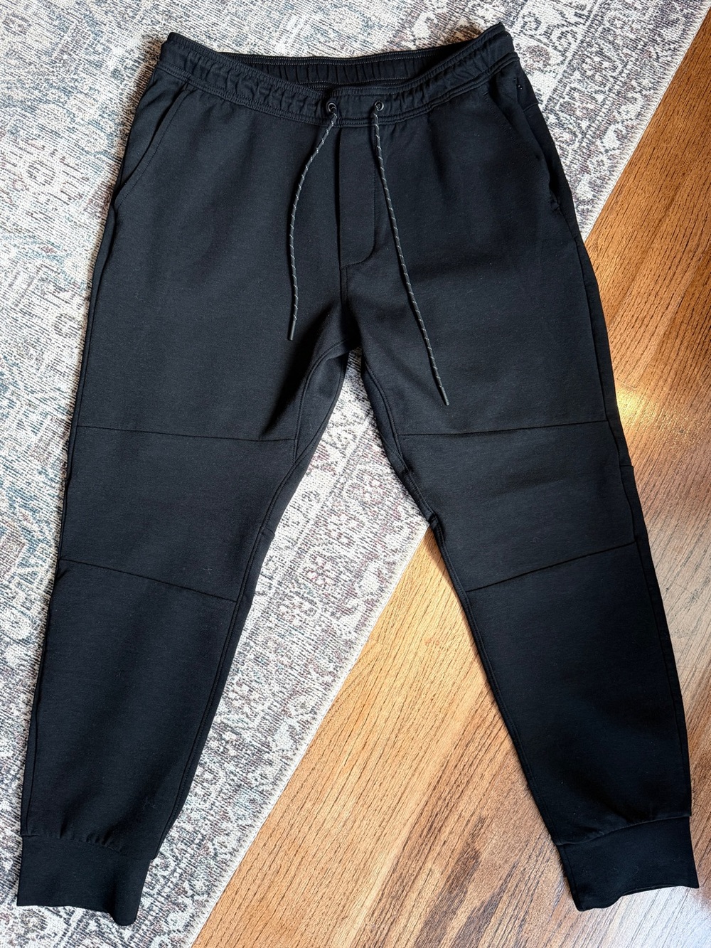 American Eagle AE Black Tech Fleece Jogger Sweatpants Zip Pocket Men’s Large